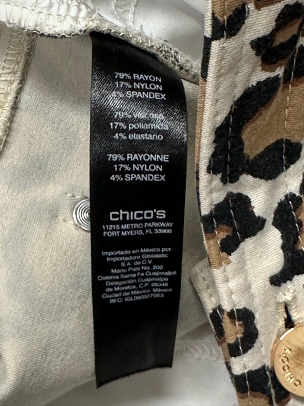 Chico's So Slimming Ponte Knit Tapered Ankle Pants. Leopard Print 2.5 L Women’s - Picture 6 of 7